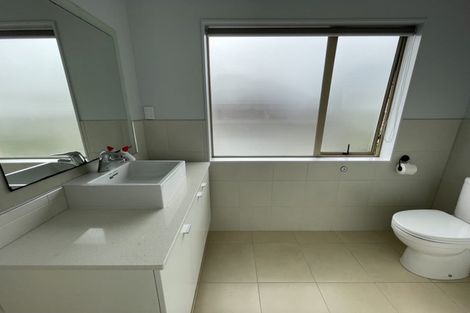 Photo of property in 6a Becroft Drive, Forrest Hill, Auckland, 0620