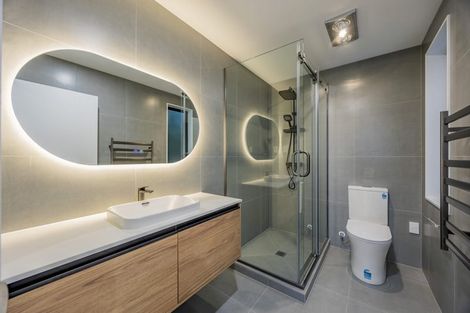 Photo of property in 254a Whangaparaoa Road, Red Beach, 0932