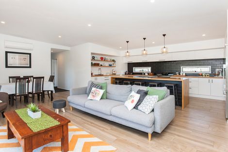 Photo of property in 8 Ferris Crescent, Wainui, Gisborne, 4010