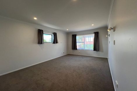 Photo of property in 51 Verran Road, Birkenhead, Auckland, 0626