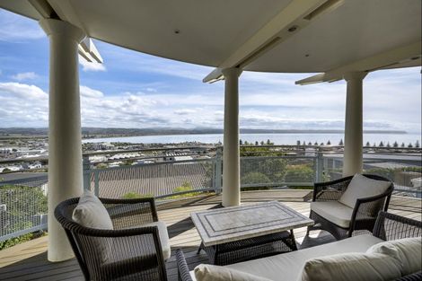 Photo of property in 8 George Street, Hospital Hill, Napier, 4110