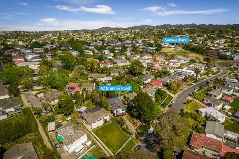 Photo of property in 42 Brunner Road, Glen Eden, Auckland, 0602