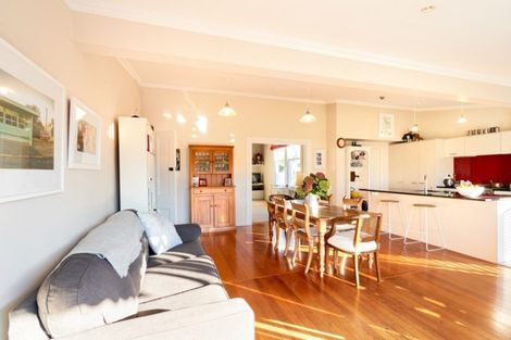 Photo of property in 12 Meeanee Quay, Westshore, Napier, 4110