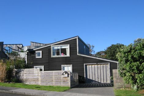 Photo of property in 11b Frimley Terrace, Waikanae Beach, Waikanae, 5036