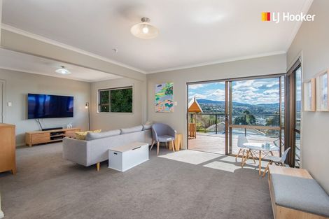 Photo of property in 100 Easther Crescent, Kew, Dunedin, 9012