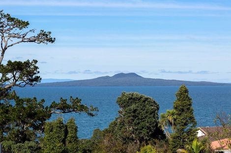 Photo of property in 63 Cliff Road, Torbay, Auckland, 0630