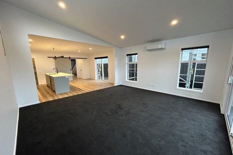 Photo of property in 31 Bill Miller Drive, Papamoa, 3118