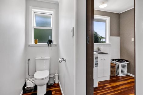 Photo of property in 11 Mccarthy Street, Hawera, 4610