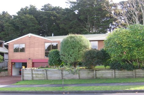 Photo of property in 7 Hakea Place, Totara Heights, Auckland, 2105