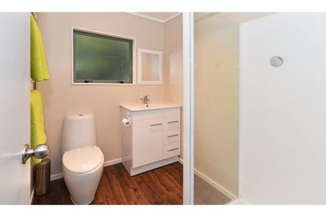 Photo of property in 10b Lane Road, Weymouth, Auckland, 2103