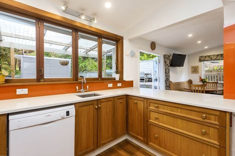 Photo of property in 54 Chatsworth Road, Silverstream, Upper Hutt, 5019