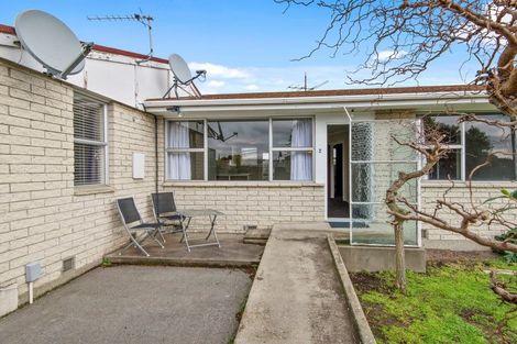 Photo of property in 2/109 Middlepark Road, Sockburn, Christchurch, 8042