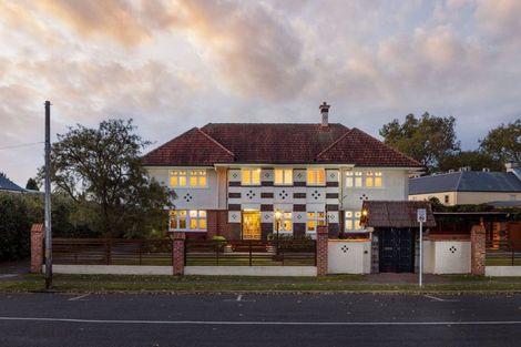 Photo of property in 70 Queen Street, Cambridge, 3434