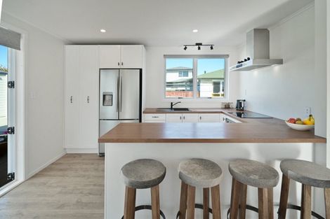 Photo of property in 45 Elliott Crescent, Havelock North, 4130