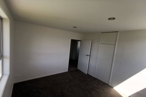 Photo of property in 2 Arnhem Place, Pukekohe, 2120