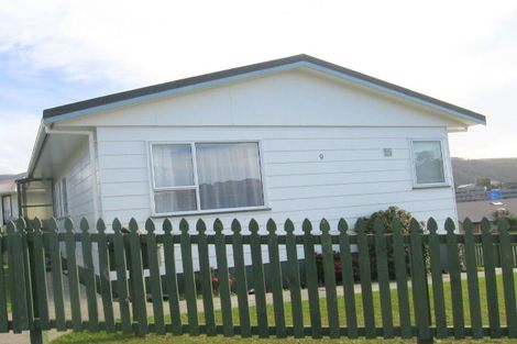 Photo of property in 9 Kivell Street, Ranui, Porirua, 5024