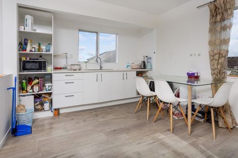 Photo of property in 211 East Coast Road, Castor Bay, Auckland, 0620