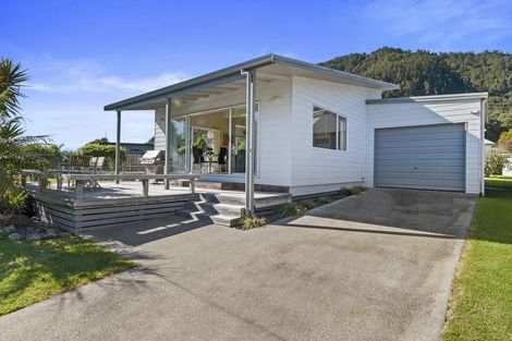 Photo of property in 33 Holland Close, Pauanui, Hikuai, 3579