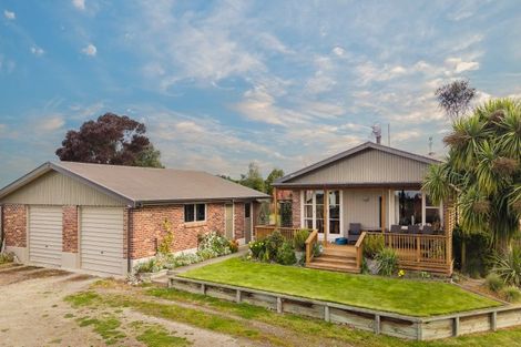 Photo of property in 229 Waihao Back Road, Waimate, 7979