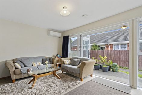 Photo of property in 2/470 Greers Road, Bishopdale, Christchurch, 8053