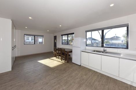 Photo of property in 48 Hooker Avenue, Bryndwr, Christchurch, 8053