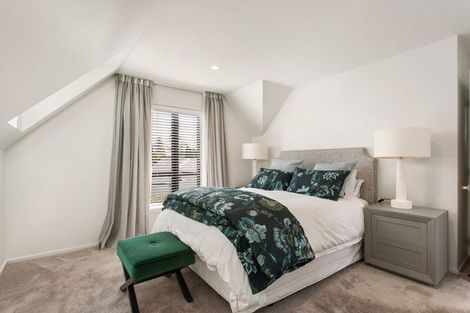 Photo of property in 2a Wairarapa Terrace, Merivale, Christchurch, 8014