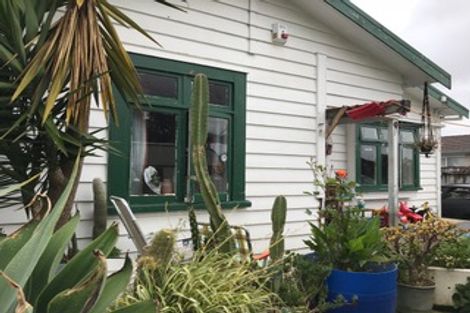 Photo of property in 1/52 Kenderdine Road, Papatoetoe, Auckland, 2025