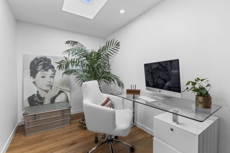 Photo of property in 29 Plympton Street, Brooklands, New Plymouth, 4310