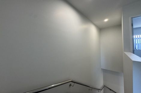 Photo of property in 2/17 Barneys Farm Road, Clendon Park, Auckland, 2103