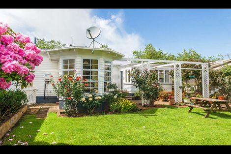 Photo of property in 4 Godwin Crescent, College Estate, Whanganui, 4500