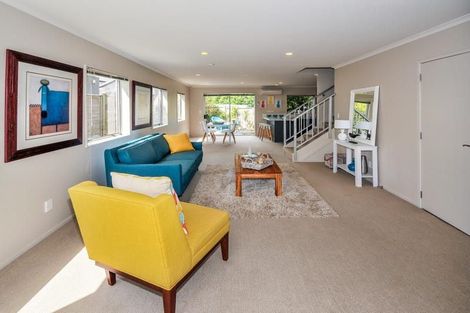 Photo of property in 1/19 Nimstedt Avenue, Oteha, Auckland, 0632