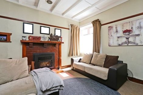 Photo of property in 214 Lascelles Street, Saint Leonards, Hastings, 4120