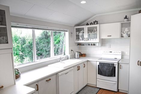 Photo of property in 60 Lucknow Road, Havelock North, 4130