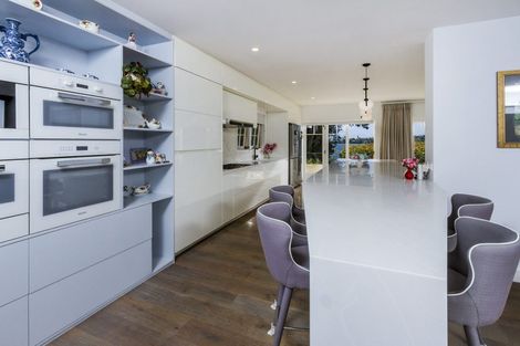 Photo of property in 40 Shakespeare Road, Milford, Auckland, 0620