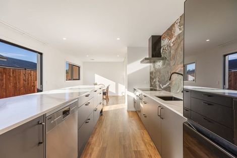 Photo of property in 145 Burdon Loop, Lake Hawea, 9382