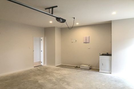 Photo of property in 5 Creswell Lane, Papakura, 2110