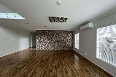 Photo of property in 16 Kira Road, Flat Bush, Auckland, 2016