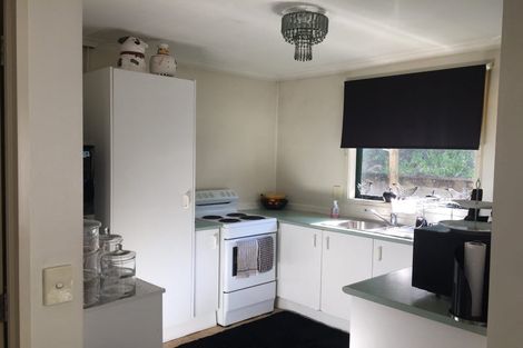 Photo of property in 324 West Coast Road, Glen Eden, Auckland, 0602