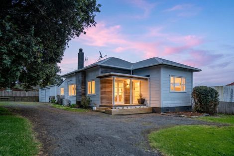 Photo of property in 1 Whimp Avenue, Onerahi, Whangarei, 0110