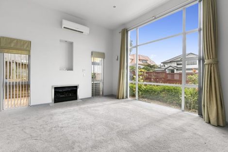 Photo of property in 33 Waverton Terrace, Churton Park, Wellington, 6037