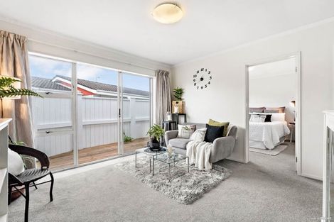 Photo of property in 3/29 South Street, Papakura, 2110