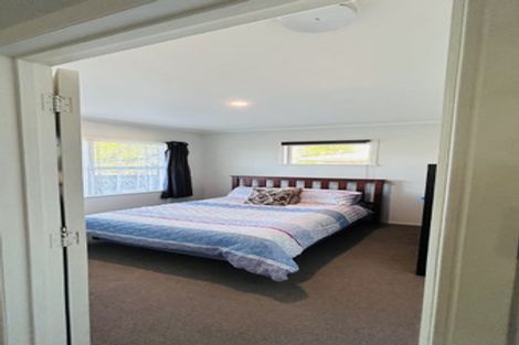 Photo of property in 70 Rosehill Drive, Rosehill, Papakura, 2113
