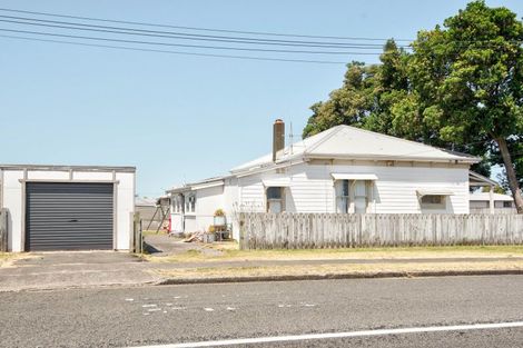 Photo of property in 12-16 Cornfoot Street, Castlecliff, Wanganui, 4501