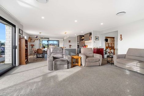 Photo of property in 12 Meadowlands Green, Allenton, Ashburton, 7700