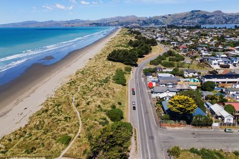 Photo of property in 281 Marine Parade, New Brighton, Christchurch, 8061