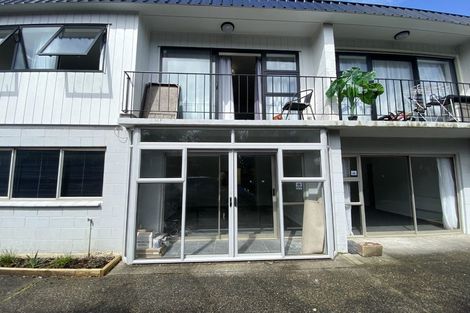 Photo of property in 2/767 Beach Road, Browns Bay, Auckland, 0630