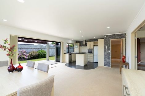 Photo of property in 1 Corfe Castle Lane, Levin, 5510