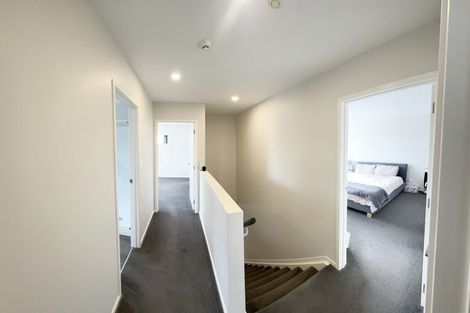 Photo of property in 4 Ruhanui Lane, Pakuranga Heights, Auckland, 2010