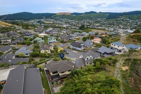 Photo of property in 25 Kilkelly Close, Tawa, Wellington, 5028