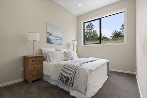 Photo of property in 20 Awanui Road, Red Beach, 0932